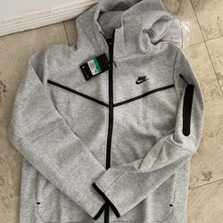 Nike Tech 
