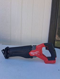 Milwaukee M18 Fuel sawzall tool only