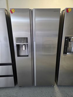 Samsung  refrigerator side by side