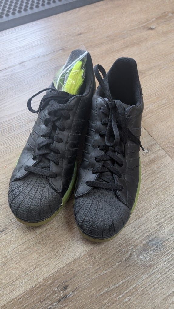 Adidas Super Star (Shell Toe) Shoe