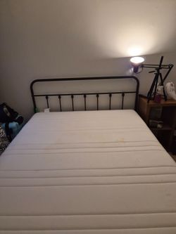 Full/Queen Metal Bed Frame with Mattress