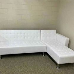 Bobby White Reversible Sectional / couch 669