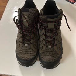 Brand New Columbia Men’s Boots Size 10.5 Brown/Black VM 8748-255 —