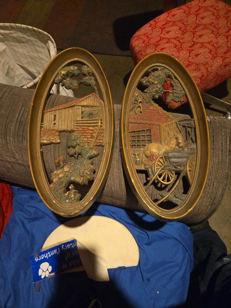 Vintage Burwood Wall Decor