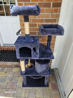 2 Cat Play Houses