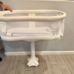 Halo Bassinest Swivel Sleeper