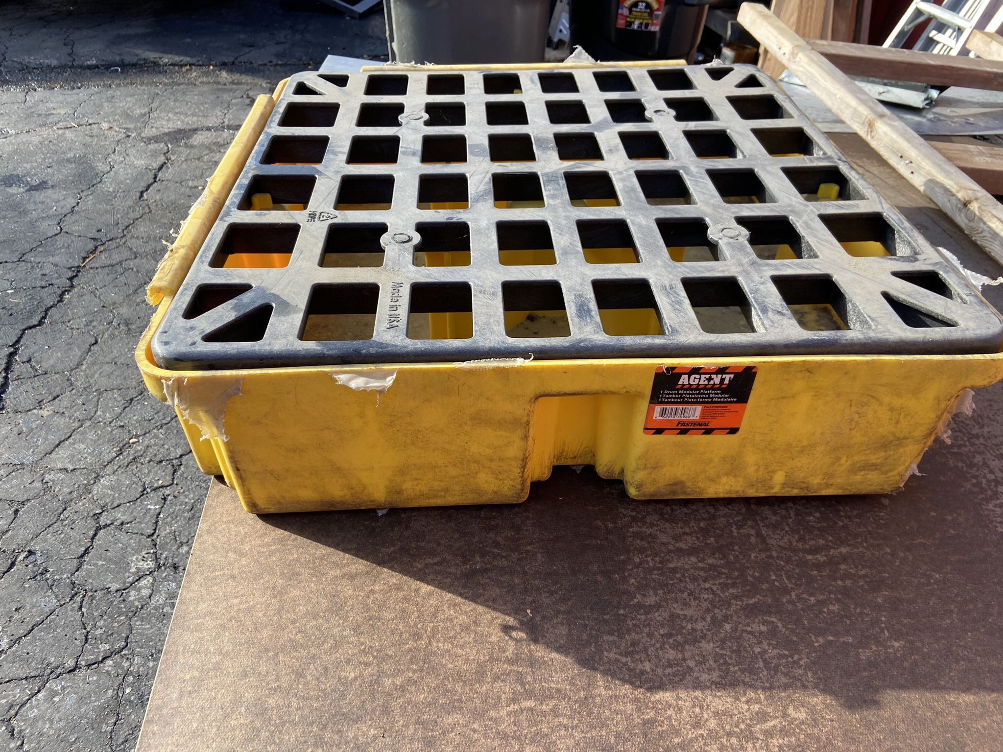 Pallet For Barrel Spills 26”x26” 2 Available 100 Each for Sale in