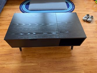 Black Lift-Top Coffee Table with Storage