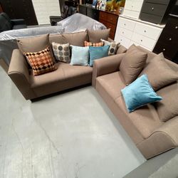 Oder Set Sofa New $800 