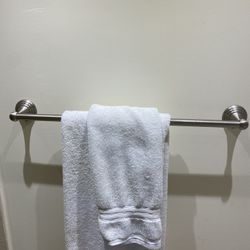 Towel Bar/Bathroom Set Brushed Nickel