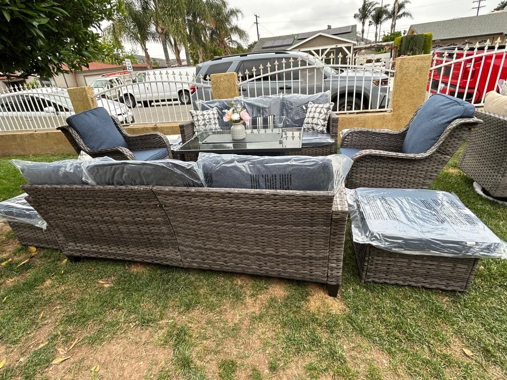Brand New Patio Outdoor Furniture Set With Fire Pit