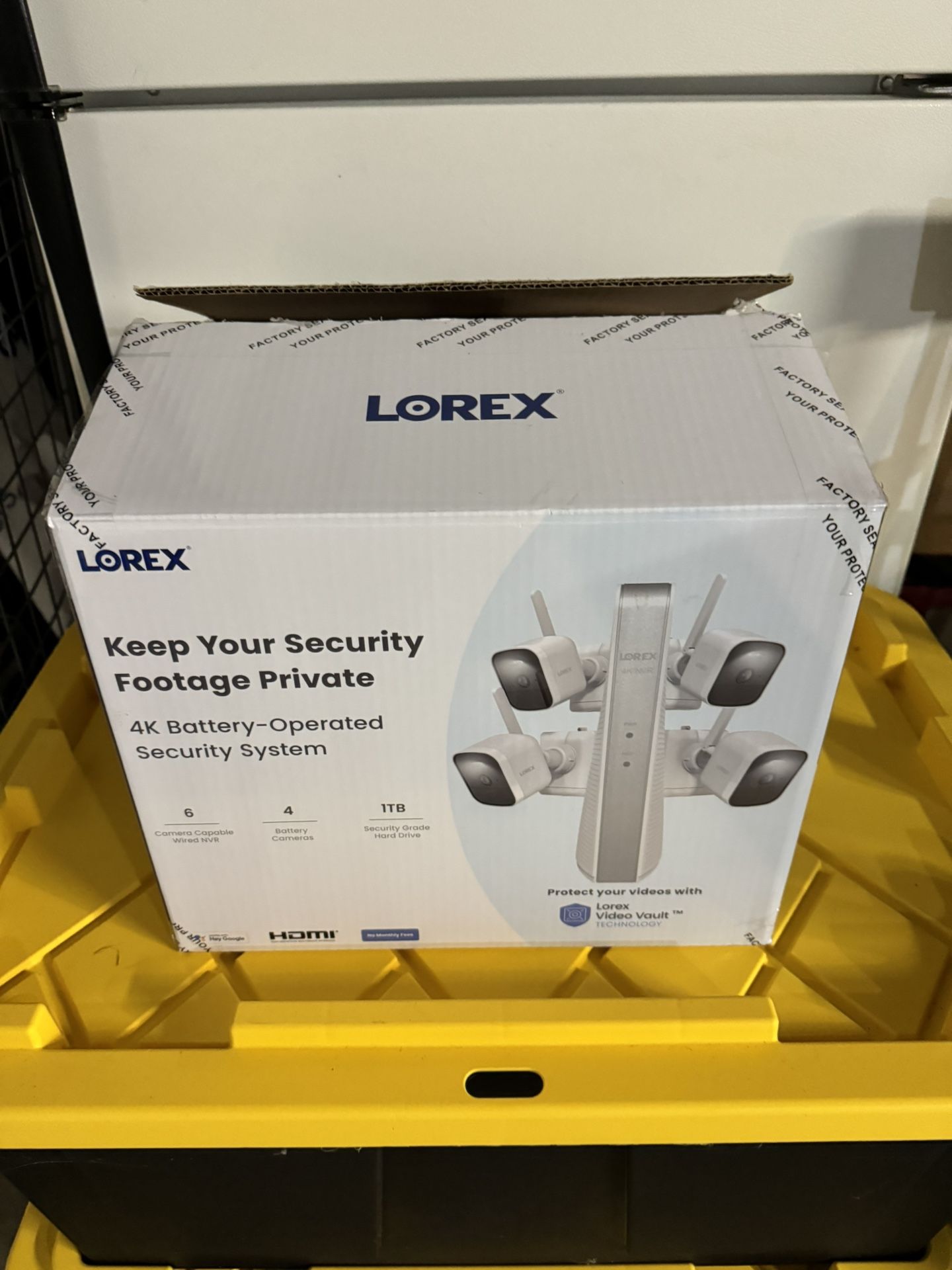 LOREX Mirage Series M10 4K 1TB NVR System With 4 Outdoor Batter Security Cameras