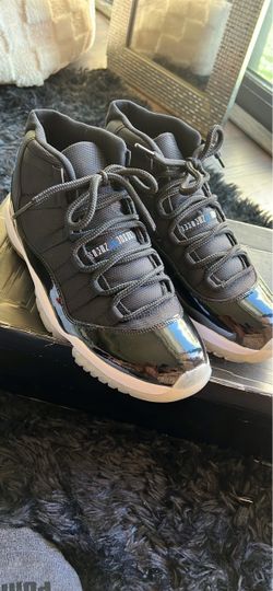 09’ Space Jam Jordan 11