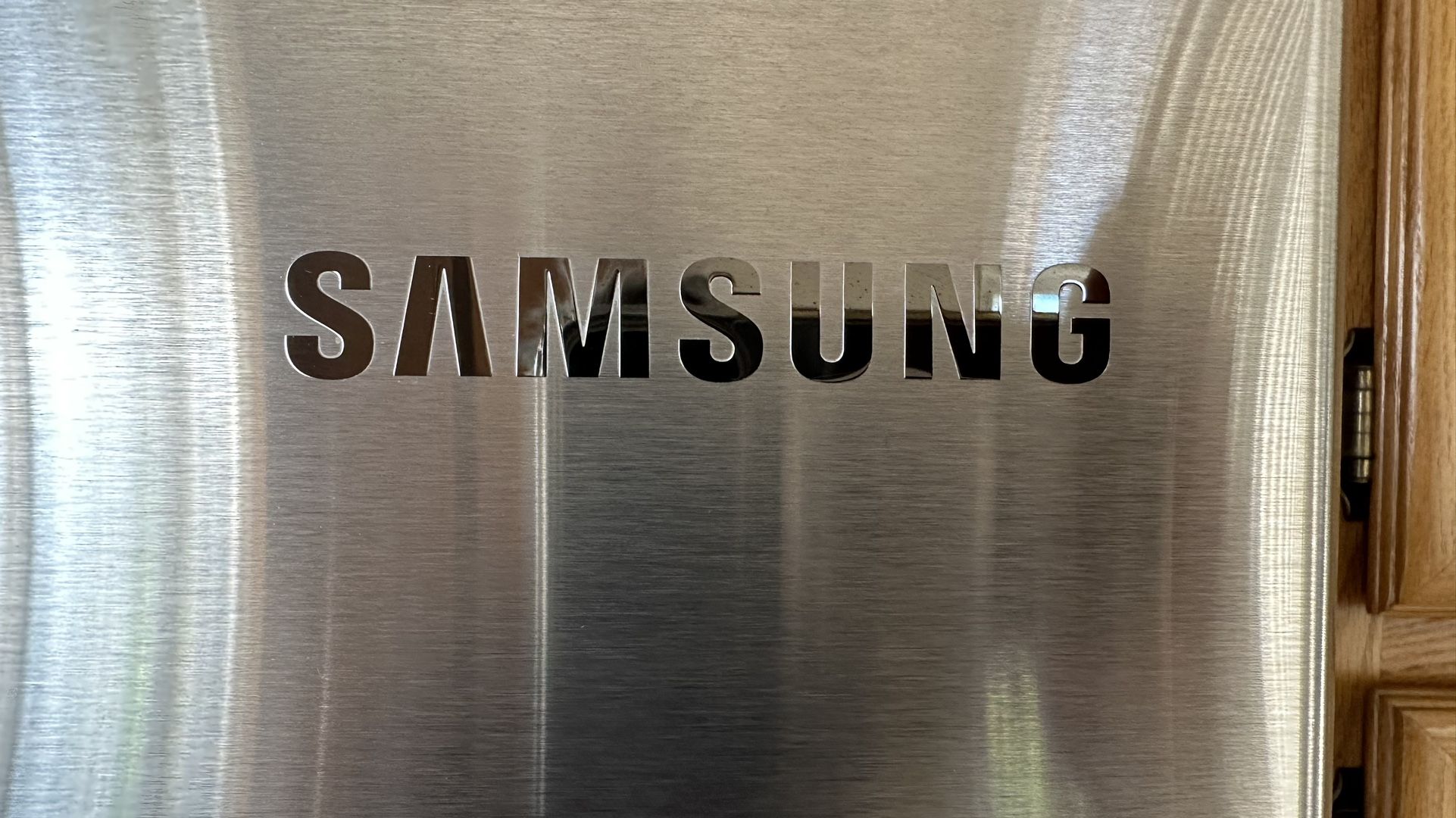 Samsung CLEAN 28 CU 4-Door French Door RF28HMEDBSR/AA Refrigerator In Stainless Steel Rebuilt Used