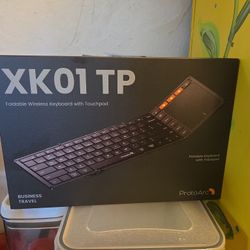 Foldable Wireless Keyboard With Touchpad