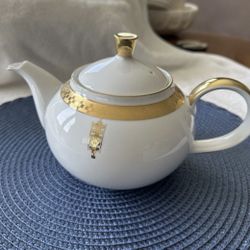 Frank Lloyd Wright Imperial Hotel Teapot 