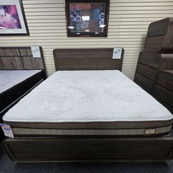 Bed frames and sets 🚚WE DELIVER🚚