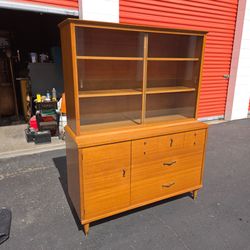 50x19x65tall. Mid-century Buffet Hutch cabinet credenza two-piece