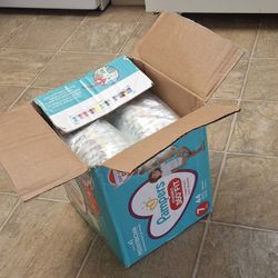 Pampers