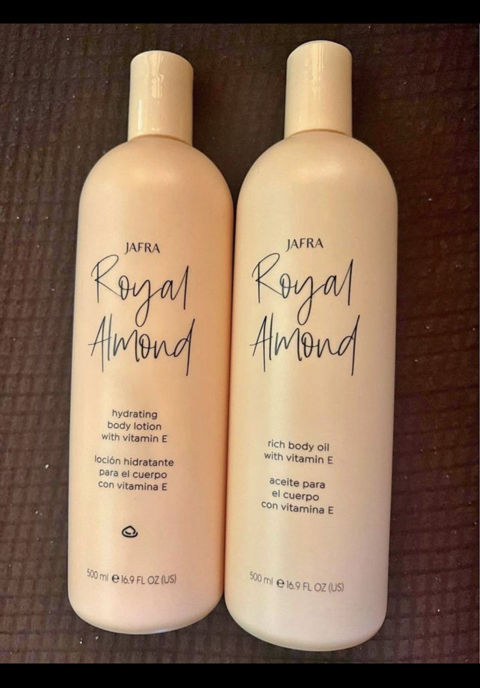 Jafra Royal Almond Lotion And Oil Aceite De Almendras Y Crema Set TAMANO Royal Almond Rich Body Oil with Vitamin E 16.9 Oz