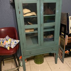 Vintage Medicine  Cabinet 