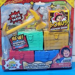 Ryan's World Pry and Smash Surprise Treasure Pack $8 (one available)