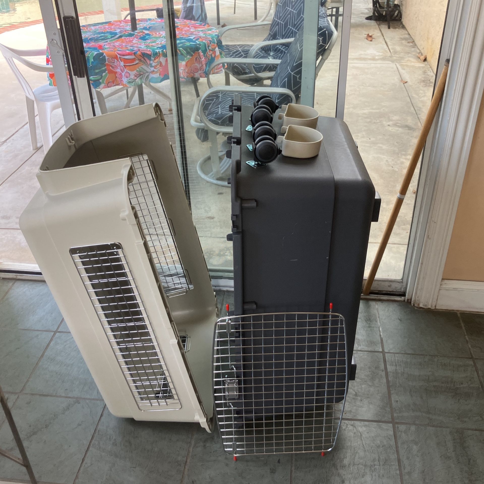 X Large Plastic Dog Kennel