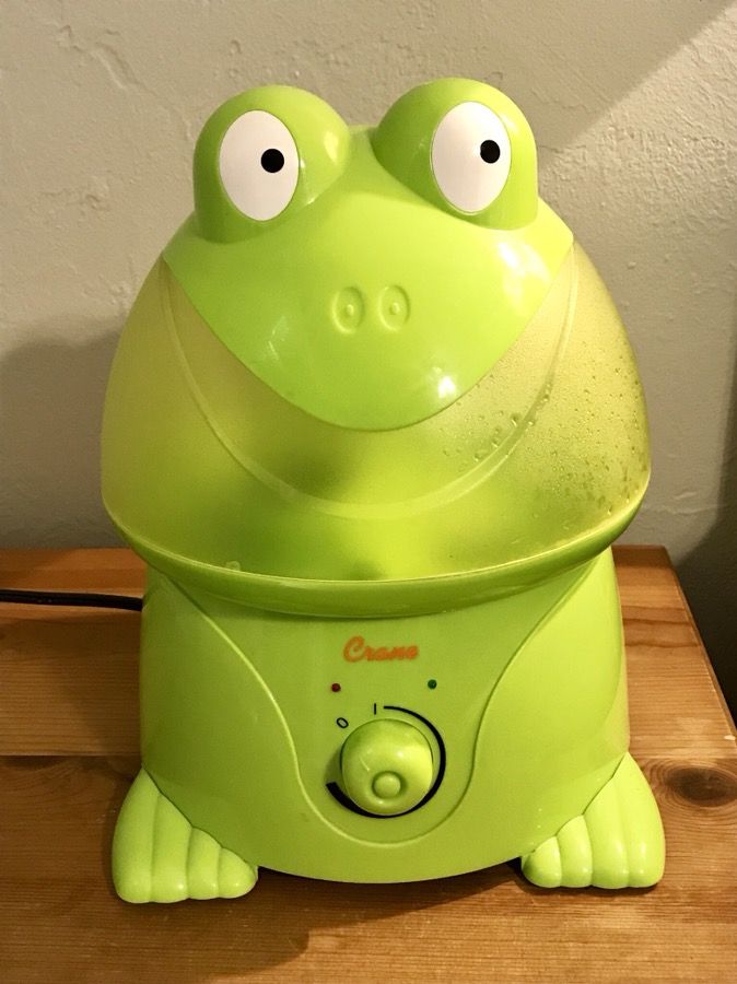 Crane frog humidifier