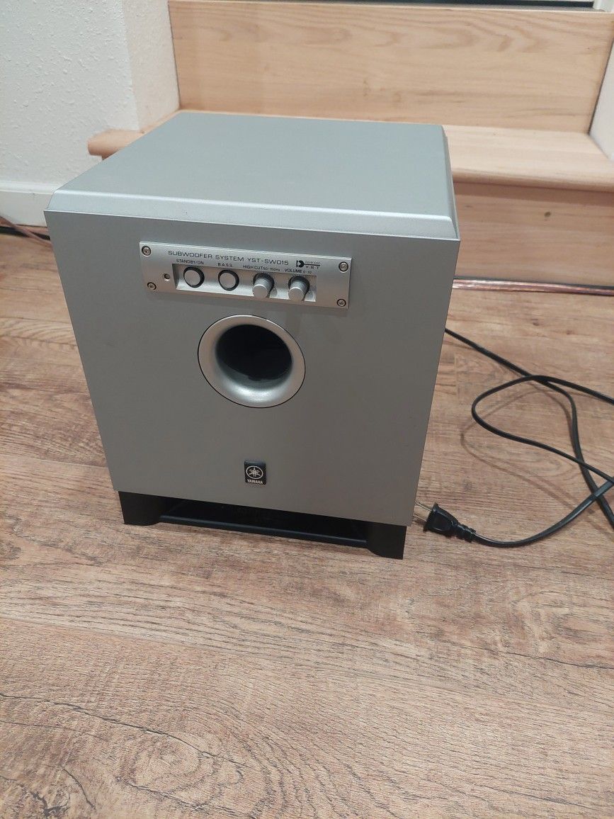 Yamaha Subwoofer