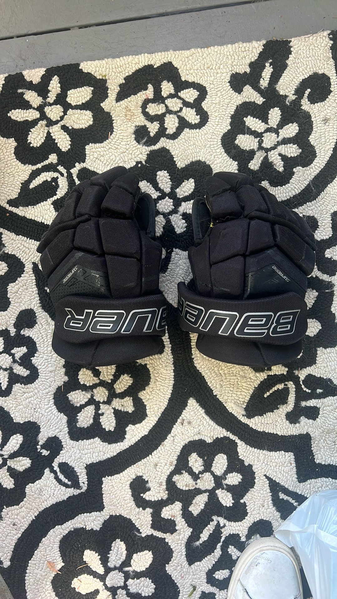 hockey gloves size 13