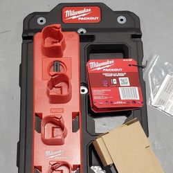 Milwaukee Packout Wall Mount w/ M12 Adapter 