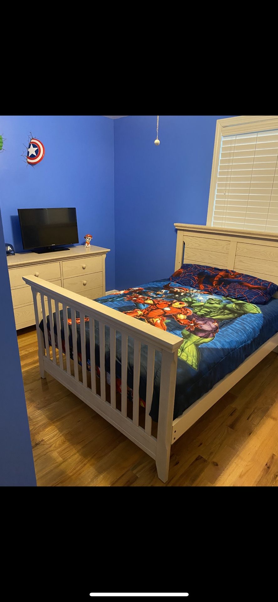 King Bed And Full Size Bed And Couches For Sale For Sale In Seekonk king-bed-and-full-size-bed-and-couches-for-sale-for-sale-in-seekonk