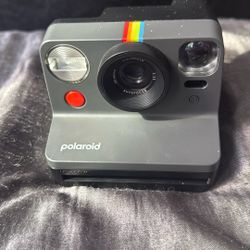 Polaroid Now 