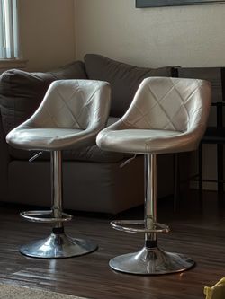 Bar top chairs. Silver