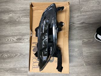 16-18 Nissan Maxima New Left Drover side Fog Light Assembly