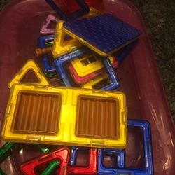 Magnetic Tiles Around 40 Count