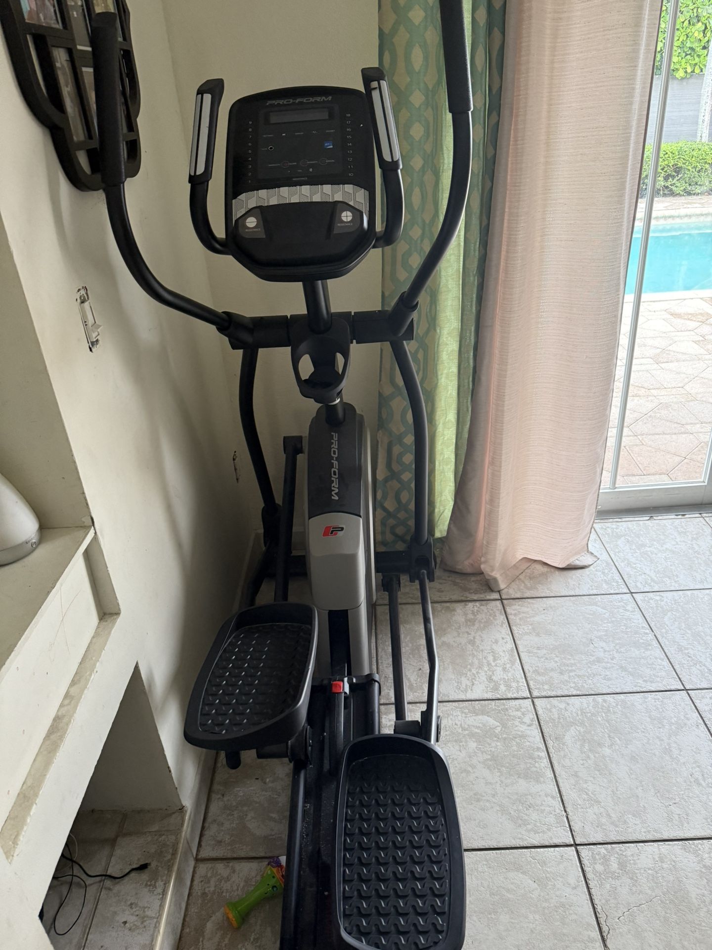 Pro form Elliptical