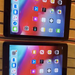 2 APPLE IPAD AIR BUNDLE