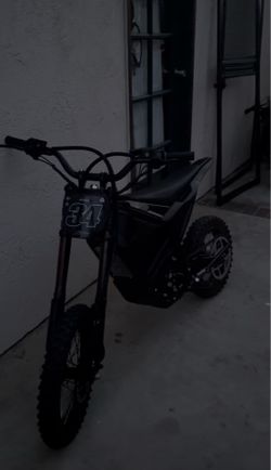 1,300
