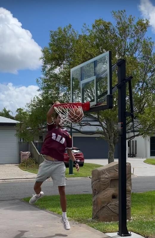 Lifetime 54 inch in ground basketball hoop adjustable basketball court