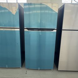 Frigidaire 30 in. 18.3 cu. ft. Garage Ready Top Freezer Refrigerator in Stainless Steel