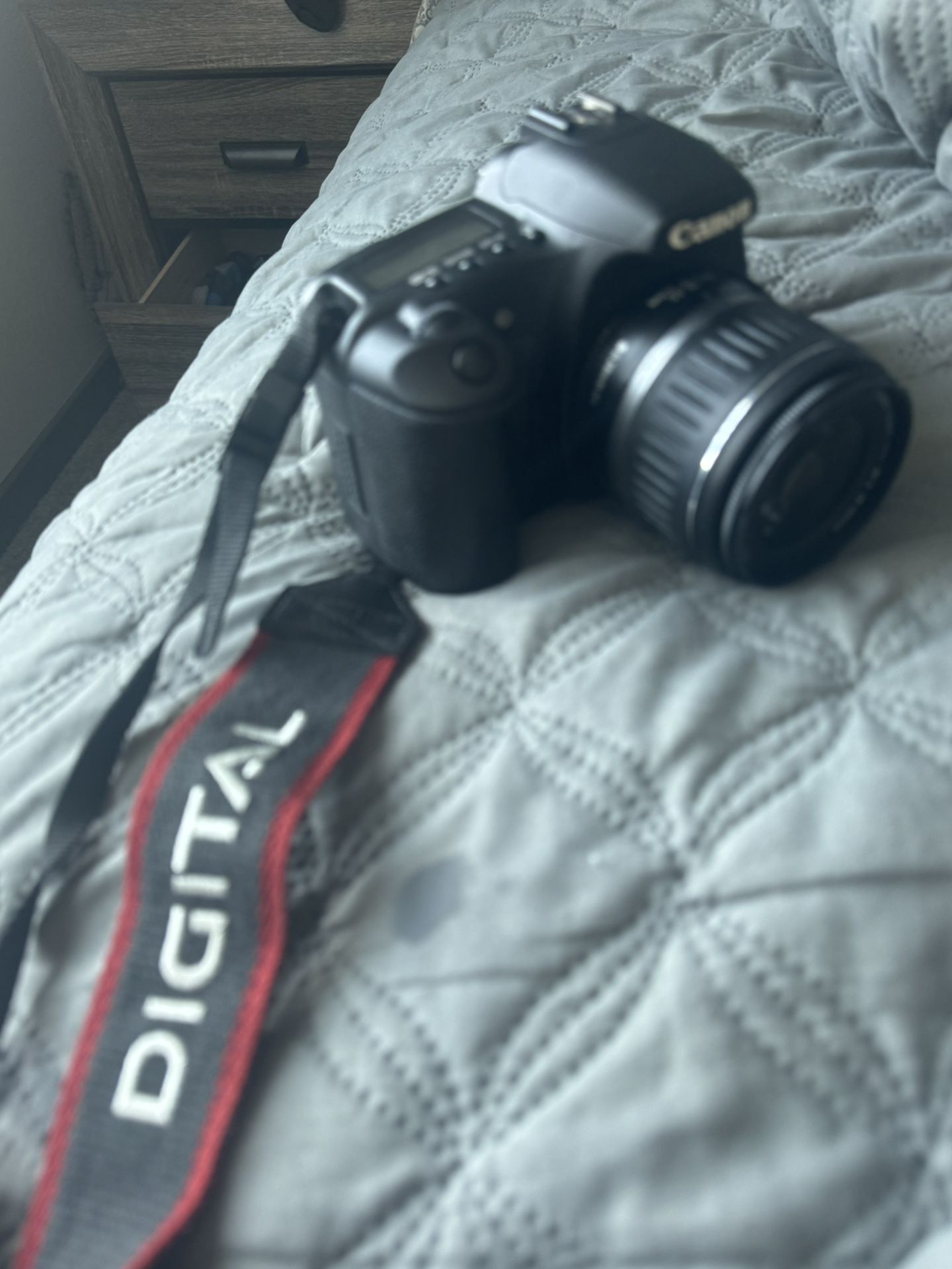 Canon 30 D digital camera