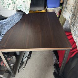 Dining Table w/4 Chairs