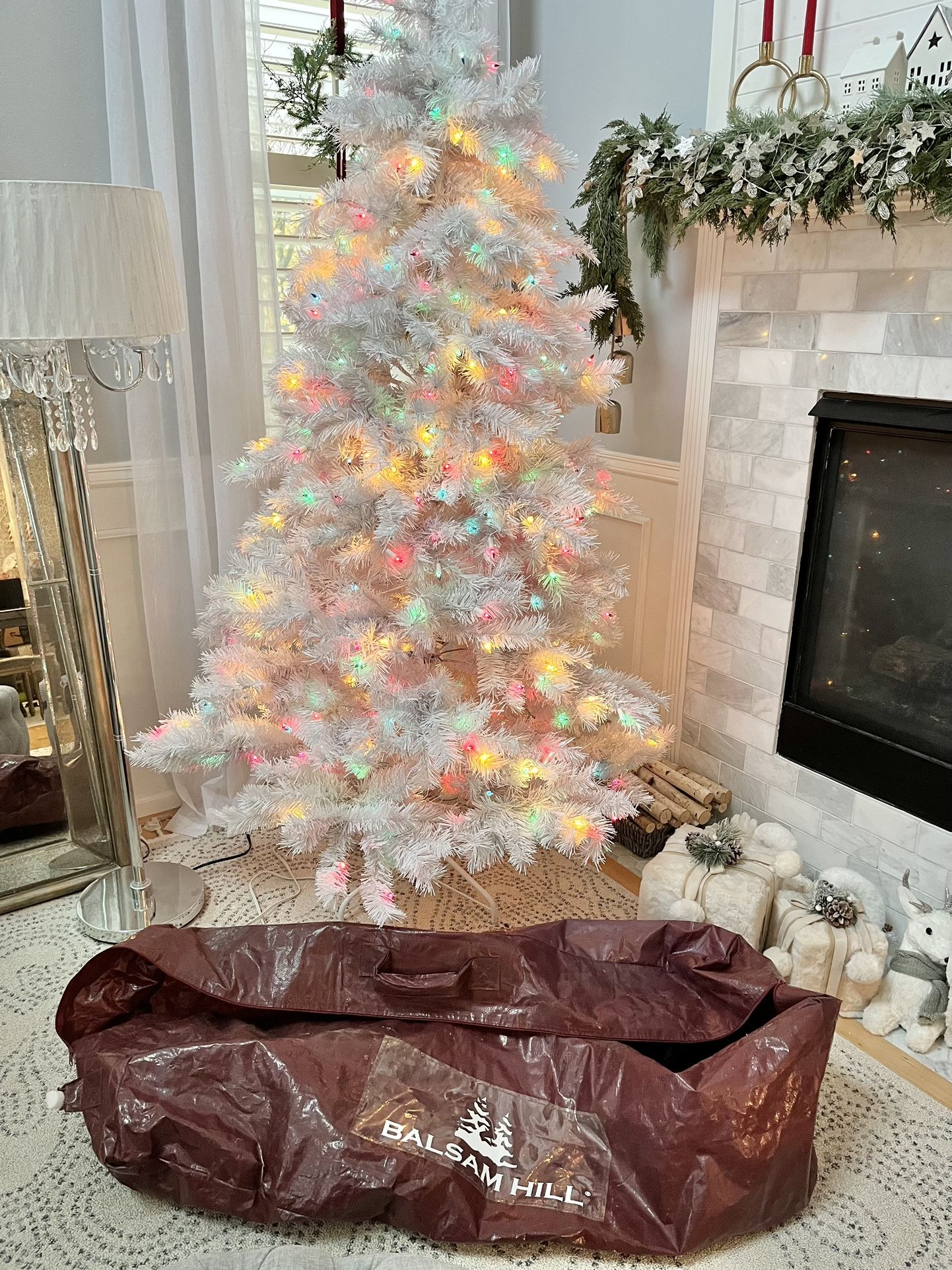 Balsam Hill White 7.5 Ft. Christmas Tree for Sale in Lake Stevens, WA