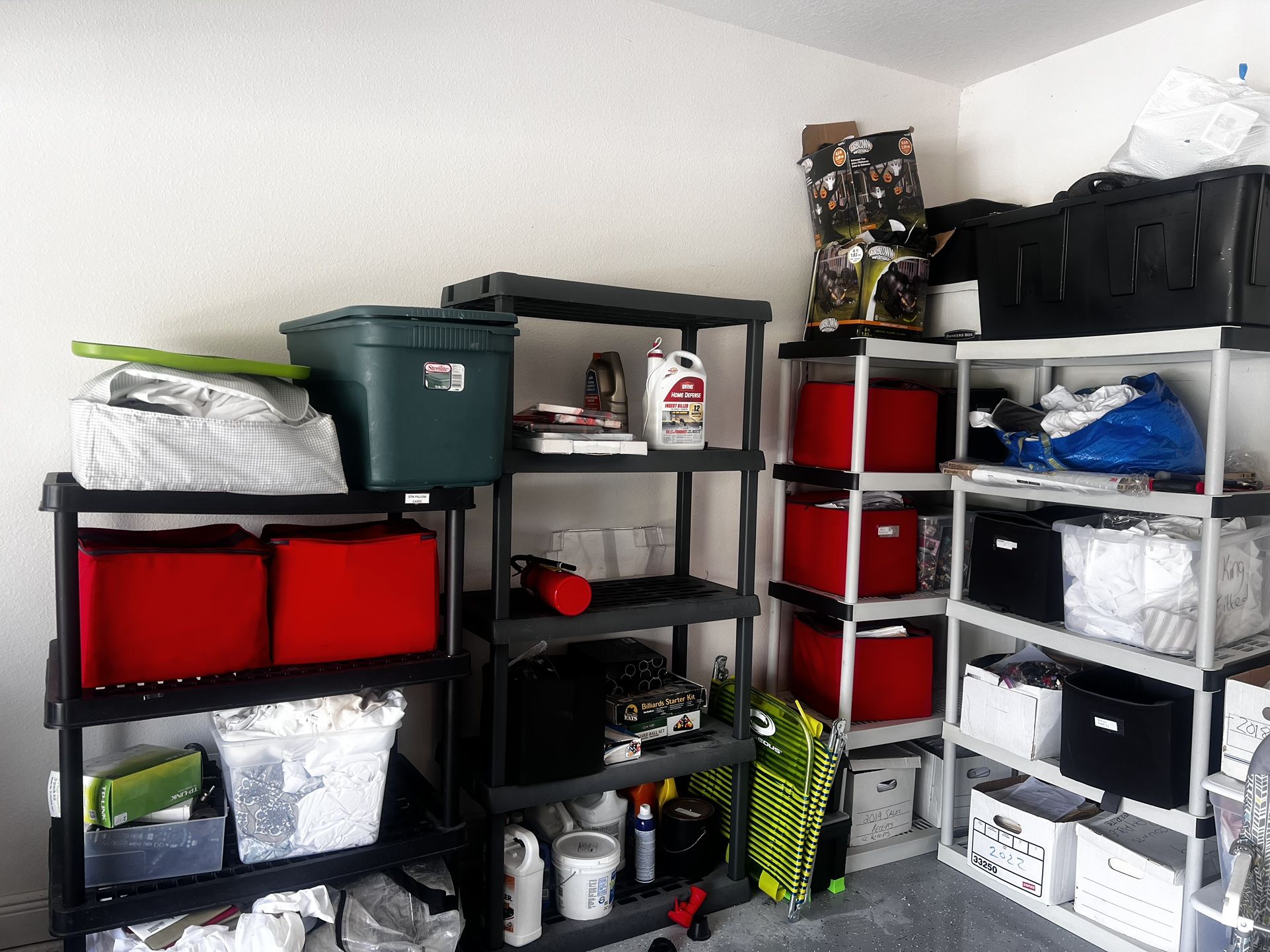 Plastic storage shelves (Heavy Duty)