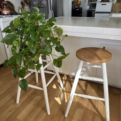 Pair of wooden bar stools