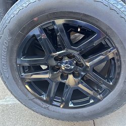 20s CHEVY GMC RIMS TIRES