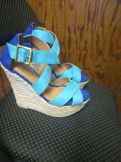 Women wedge size 10