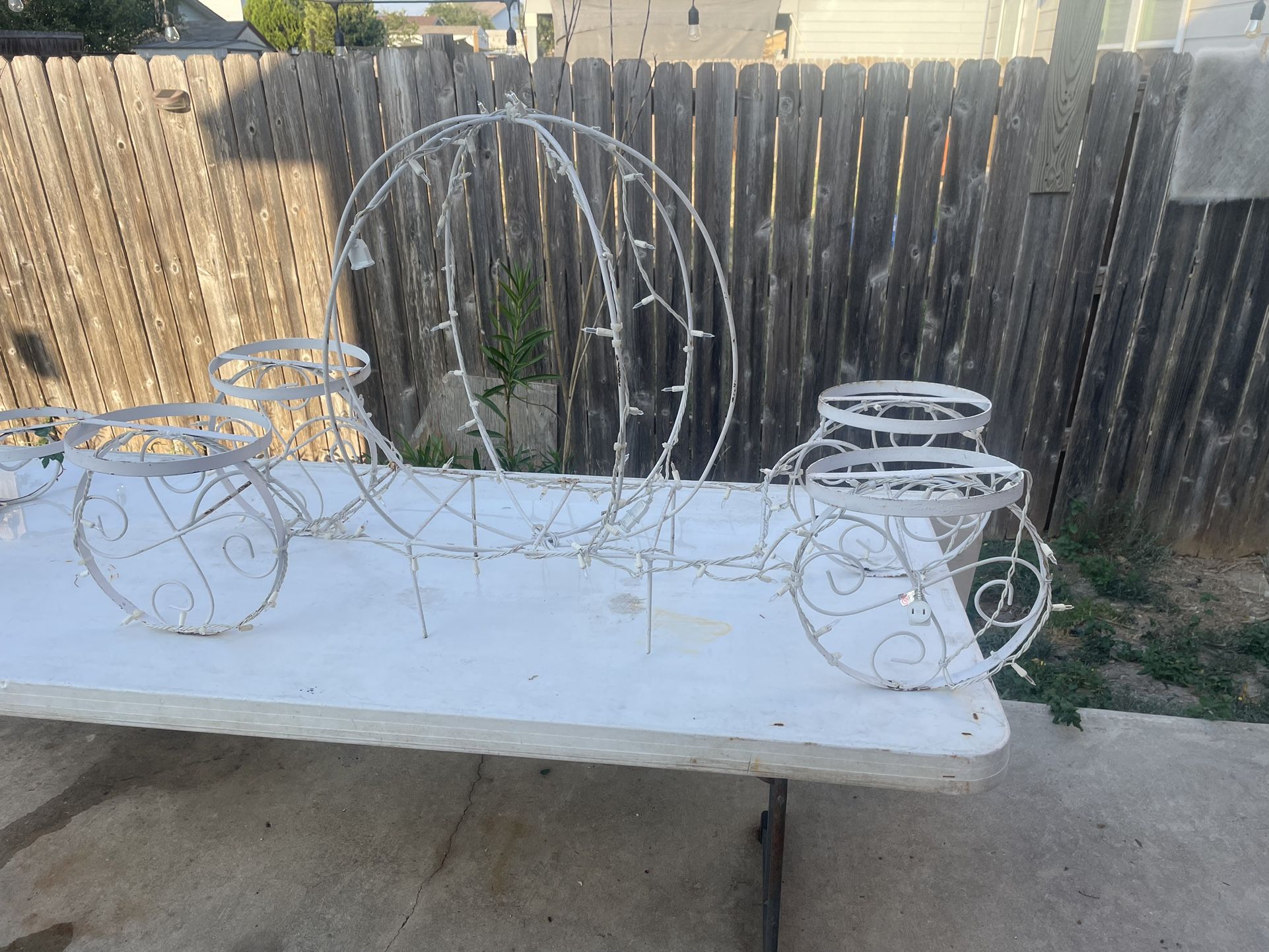 Princess Carriage Cake Holder With Lights