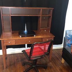 Solid Wood Young Adult Computer Desk With Hutch 